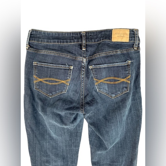 Abercrombie & Fitch Jeans Women’s Size 0 Short - Picture 1 of 4